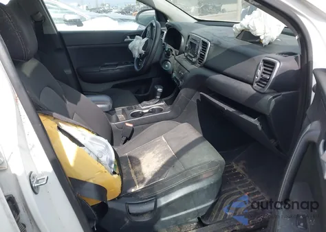 2018 Kia Sportage Lx z USA, uszkodzony, nr VIN KNDPM3AC7J7382016